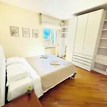Grand View 3 *